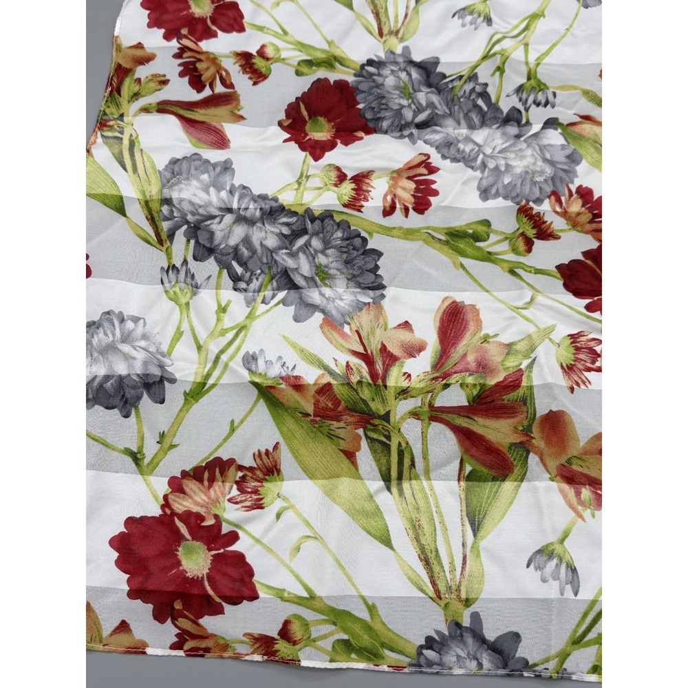 Kenneth Cole Handkerchief Floral‎ Design New York 20" x 19.5" All Silk Womens